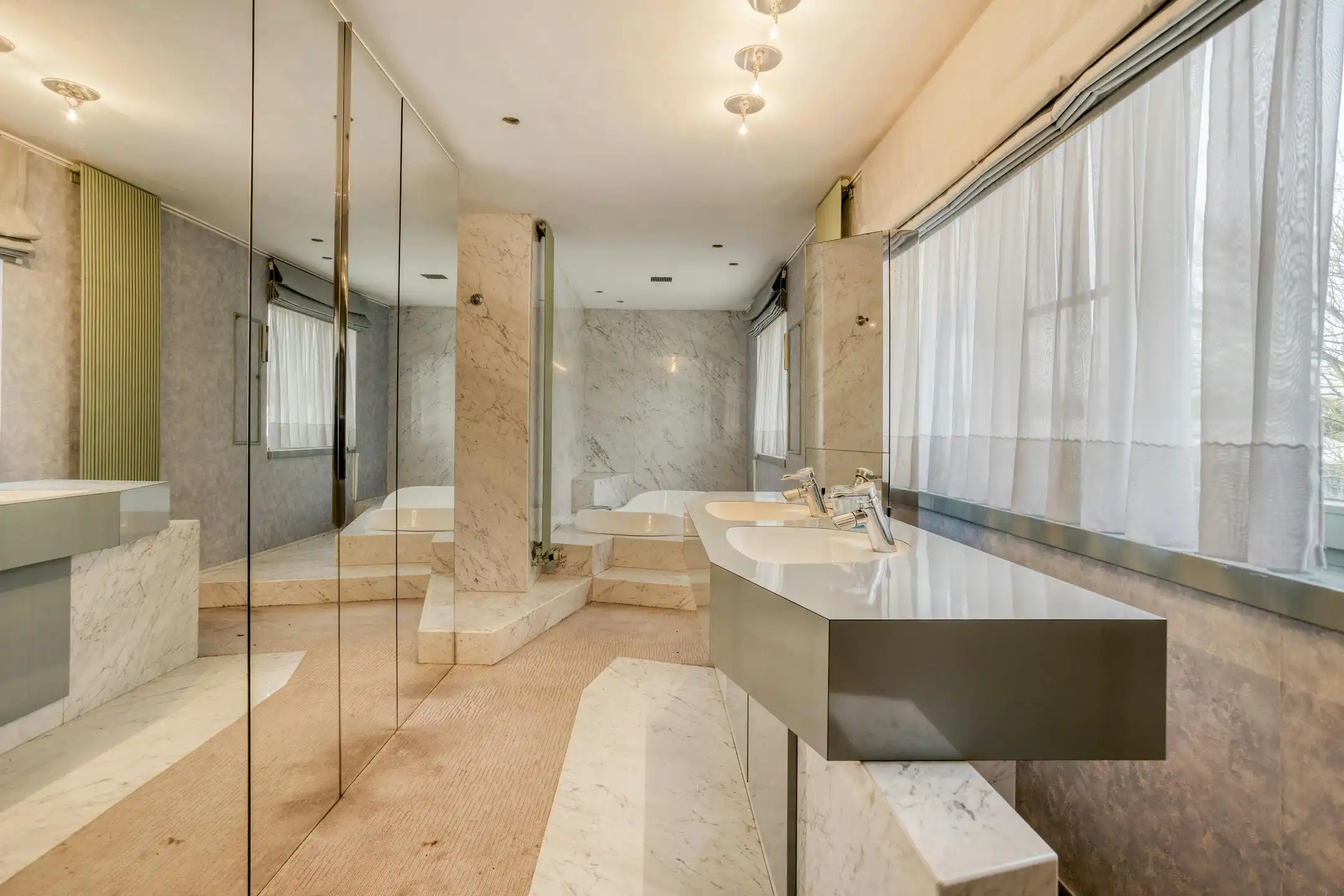 Huis te koop in Ieper met 3 kamers, tuin en garage foto 26