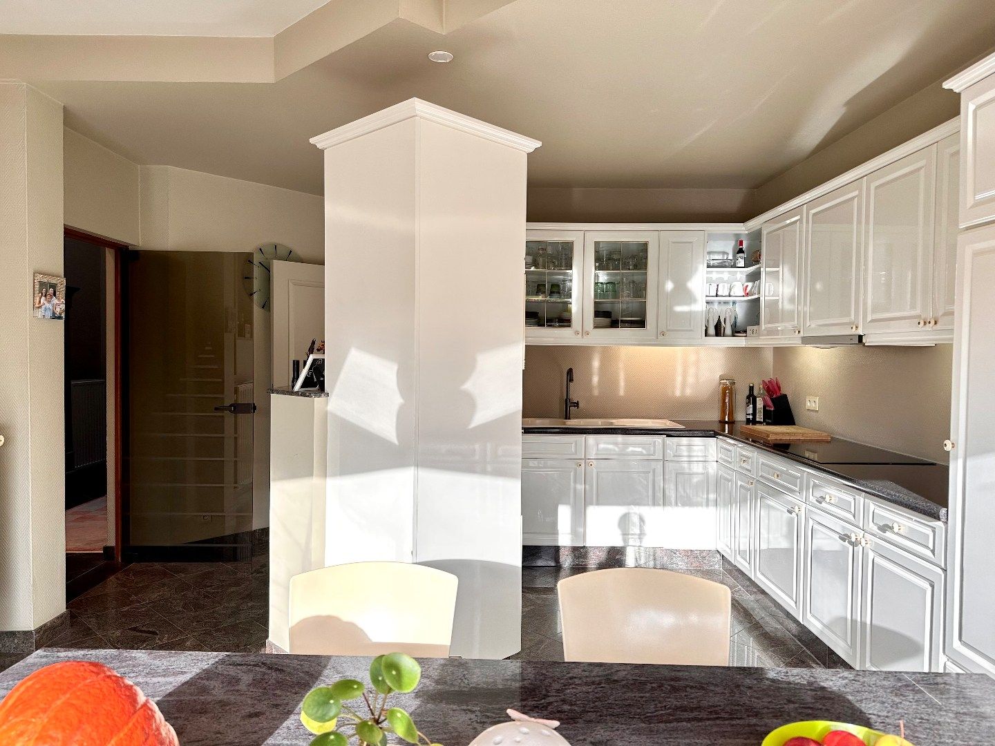 Authentieke vleugel van vierkantshoeve met hoogwaardige afwerking – gelegen in Rutten (Tongeren) foto 8