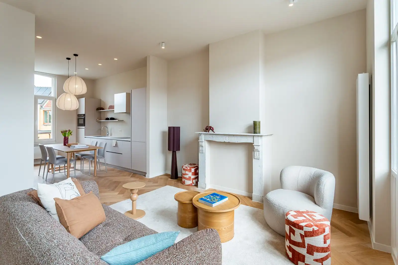 Stijlvol wonen op een gegeerde locatie foto {{pictureIndex}}