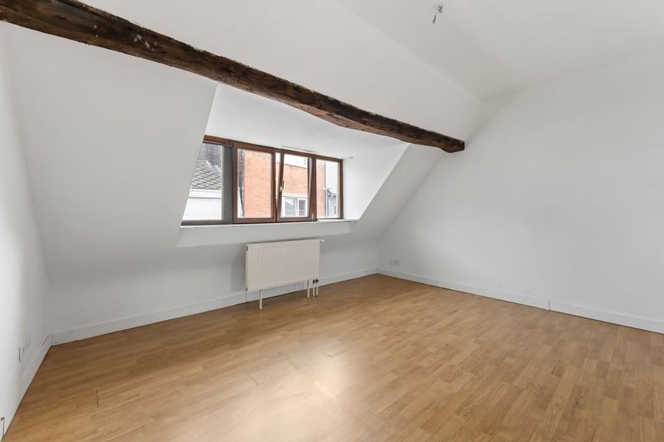 CHARMANTE, INSTAPKLARE STADSWONING MET 4 SLAAPKAMERS IN HARTJE TONGEREN foto 25