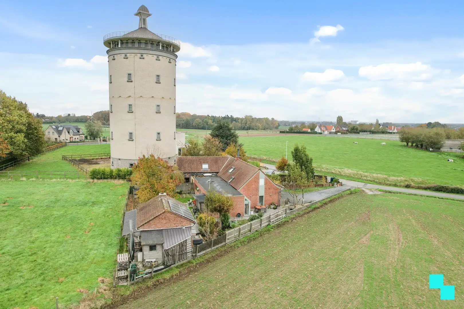 Landelijk en groen gelegen ééngezinswoning met vergezichten te Gullegem foto 4