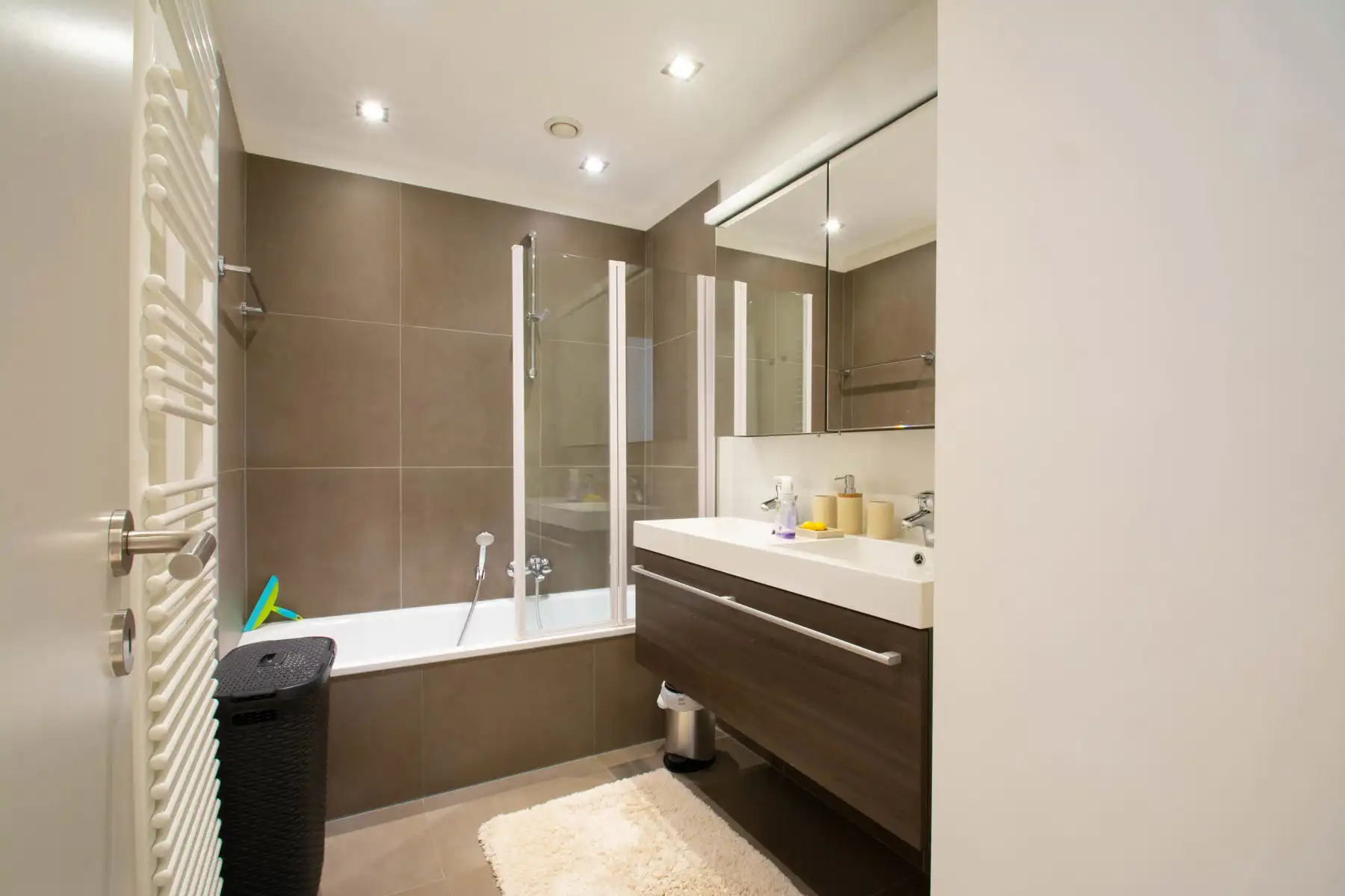 LICHTRIJK - GEMEUBELD 2 slpk app (Europese instellingen) foto 10