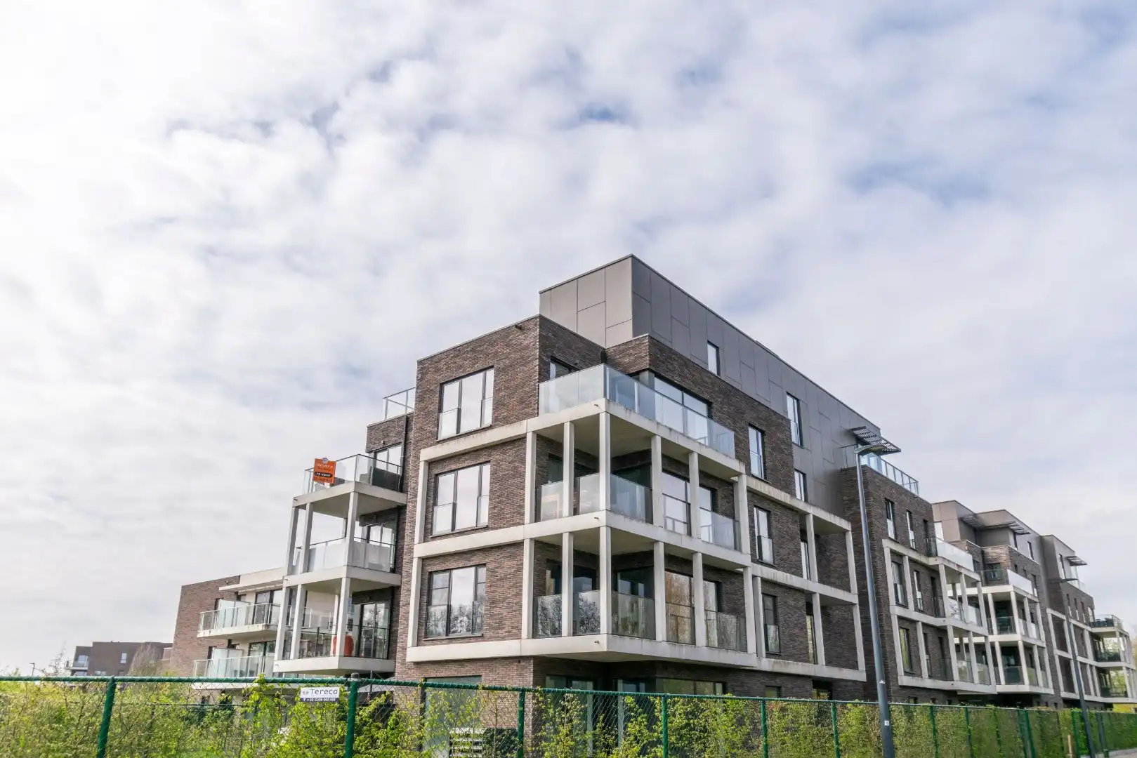 Een recent en zongericht appartement te Halle! foto 4