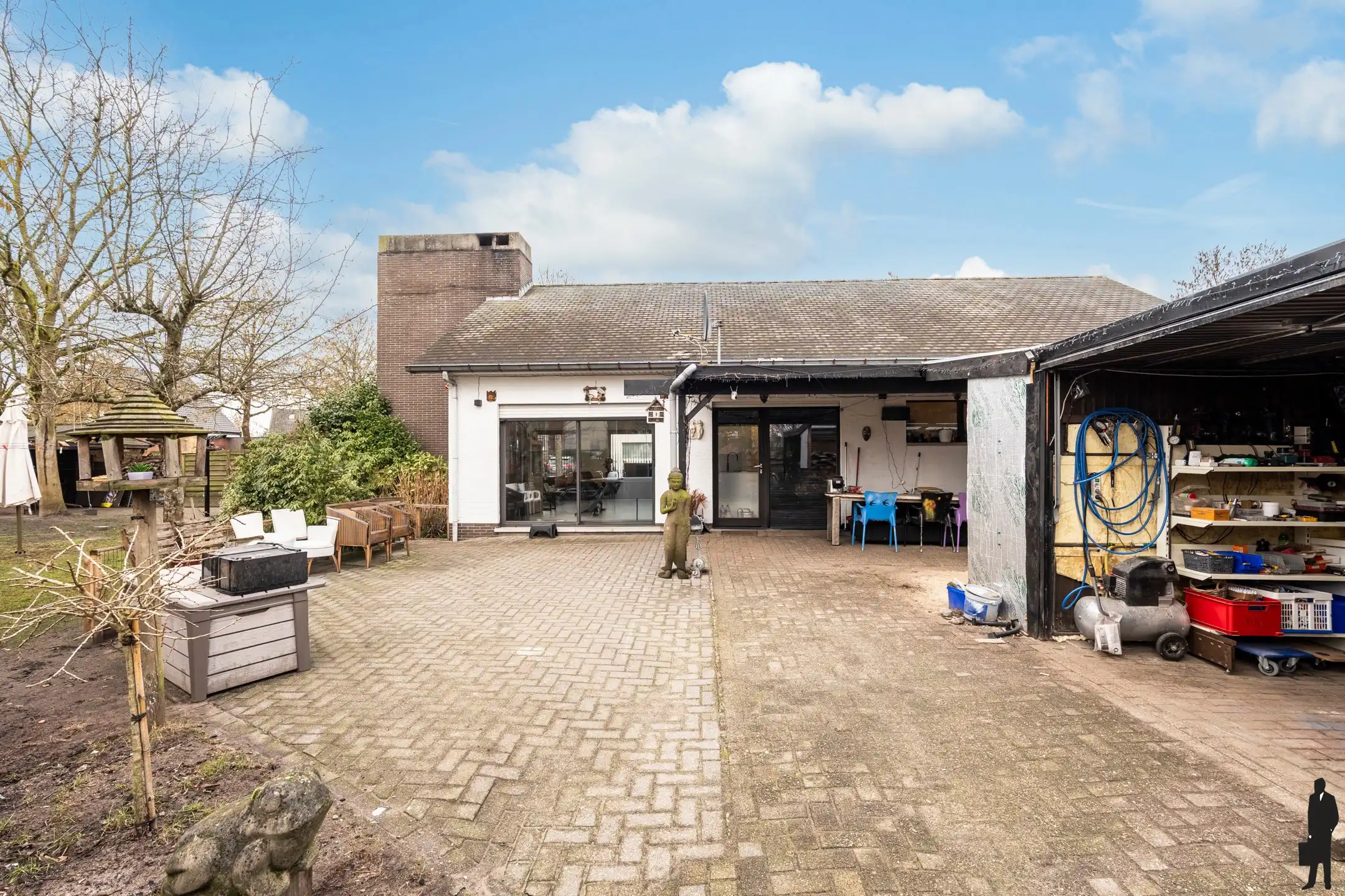 Laagbouwwoning met kelder op hoekperceel van 834m² foto 17