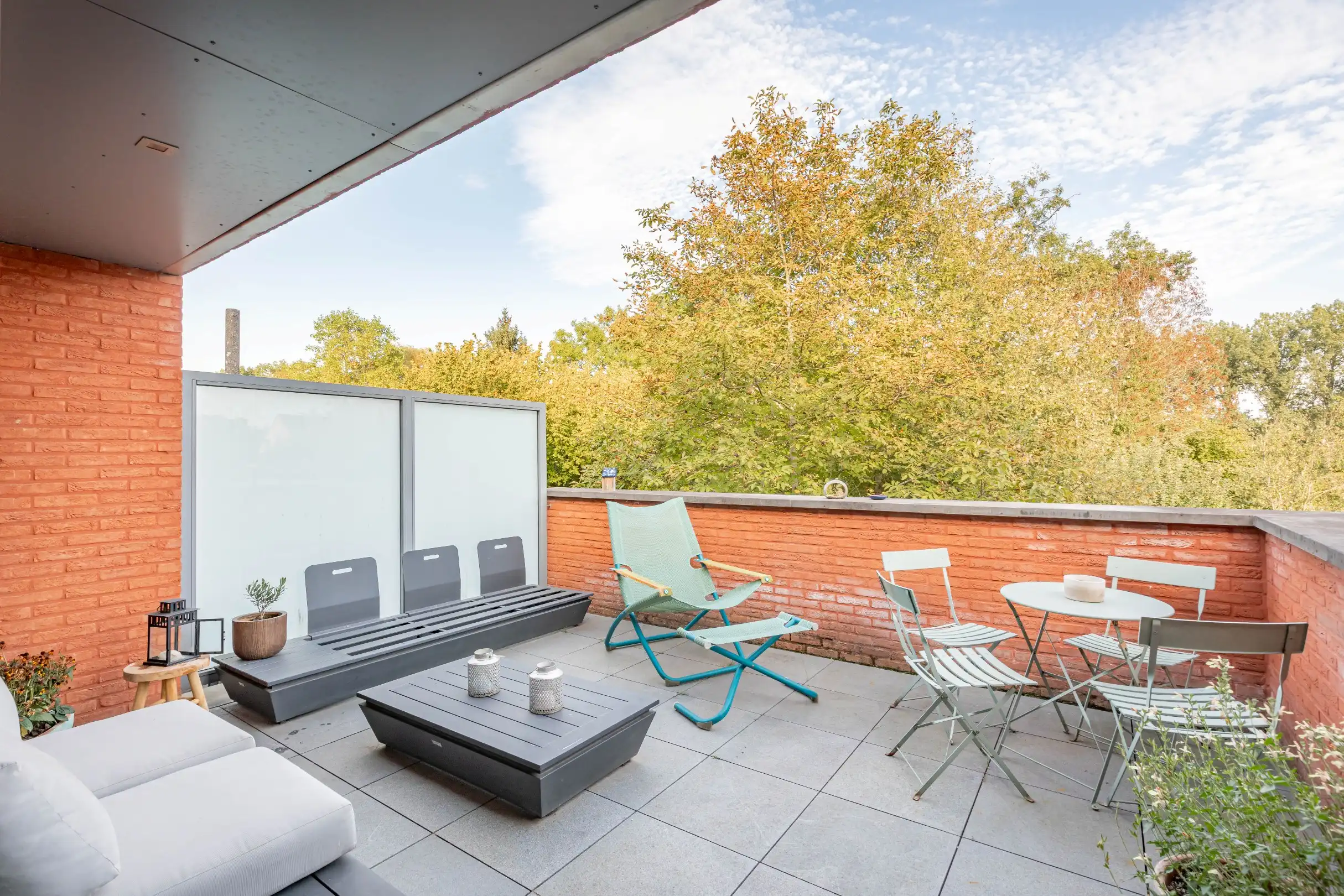 Moderne Duplex met 4 kamers, staanplaats en ruim terras foto 4