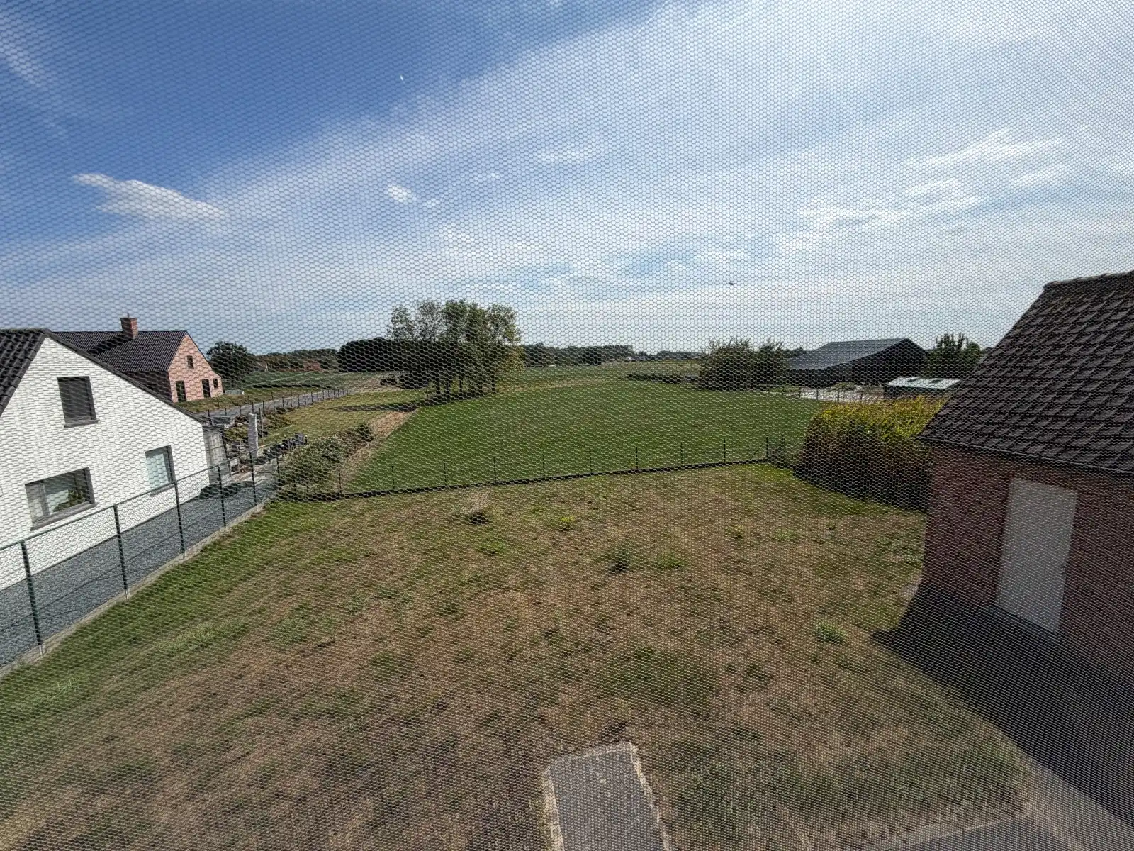 RUIME WONING MET 4 SLAAPKAMERS, 2 BADKAMERS, 2 GARAGES EN LANDELIJK UITZICHT foto 22