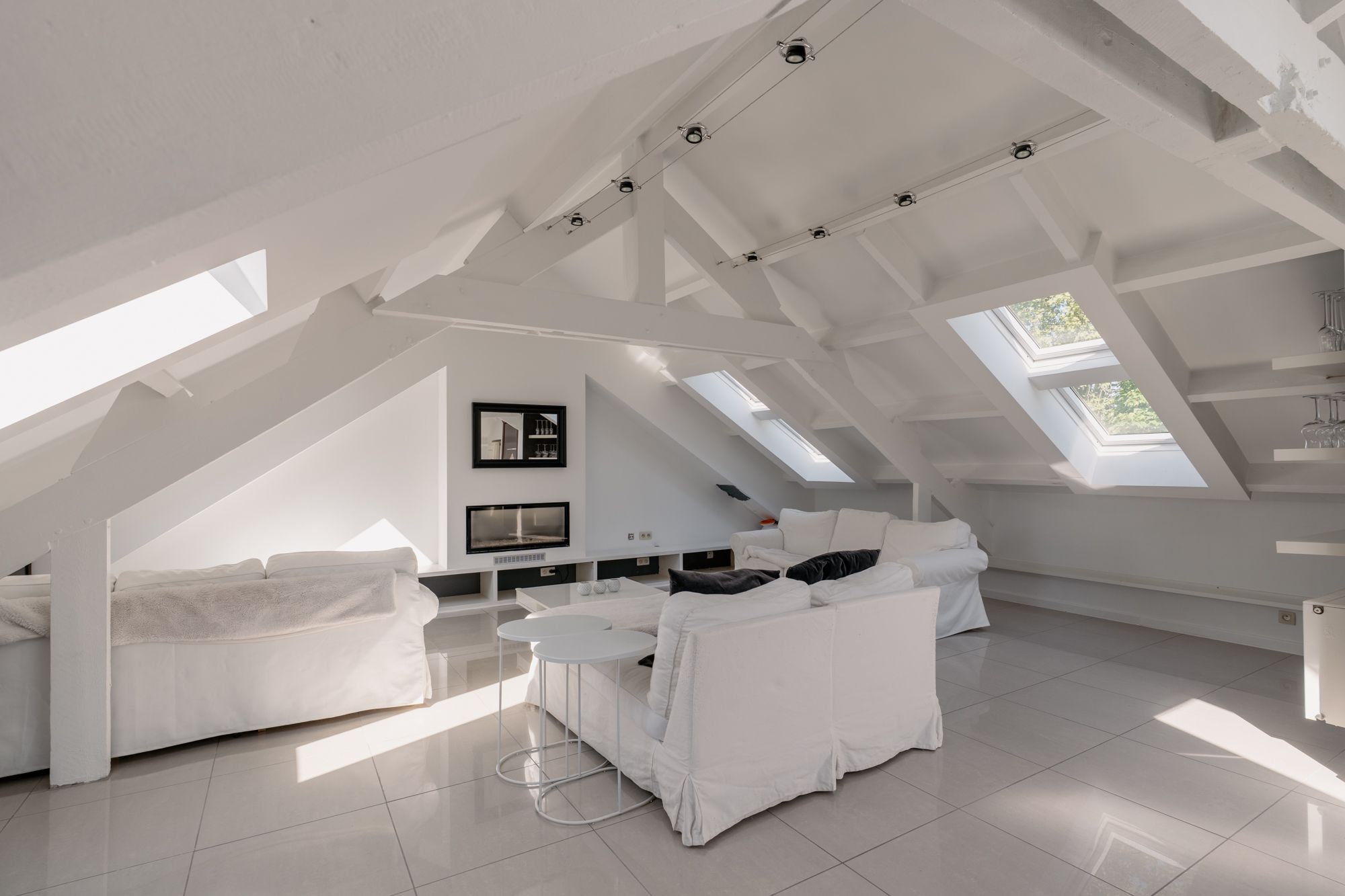 Eigen voordeur en 2 verdiepingen: appartement dat aanvoelt als een woning aan het populaire Professor Claraplein foto 11