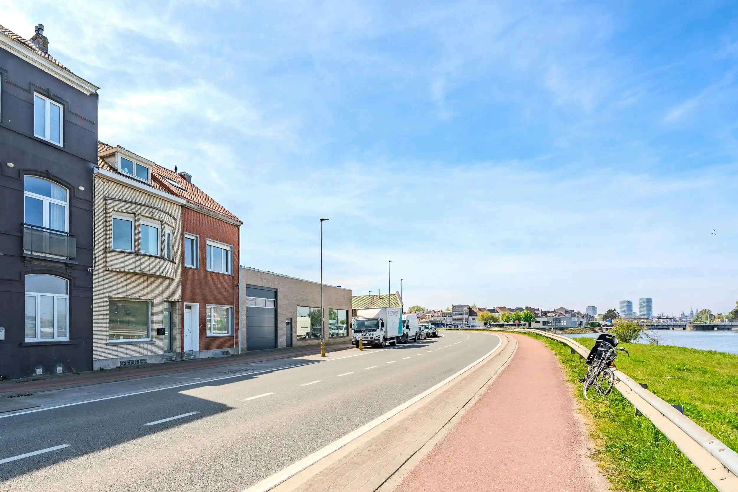 Lichtrijke woning met zonnig terras te Oostende foto 22
