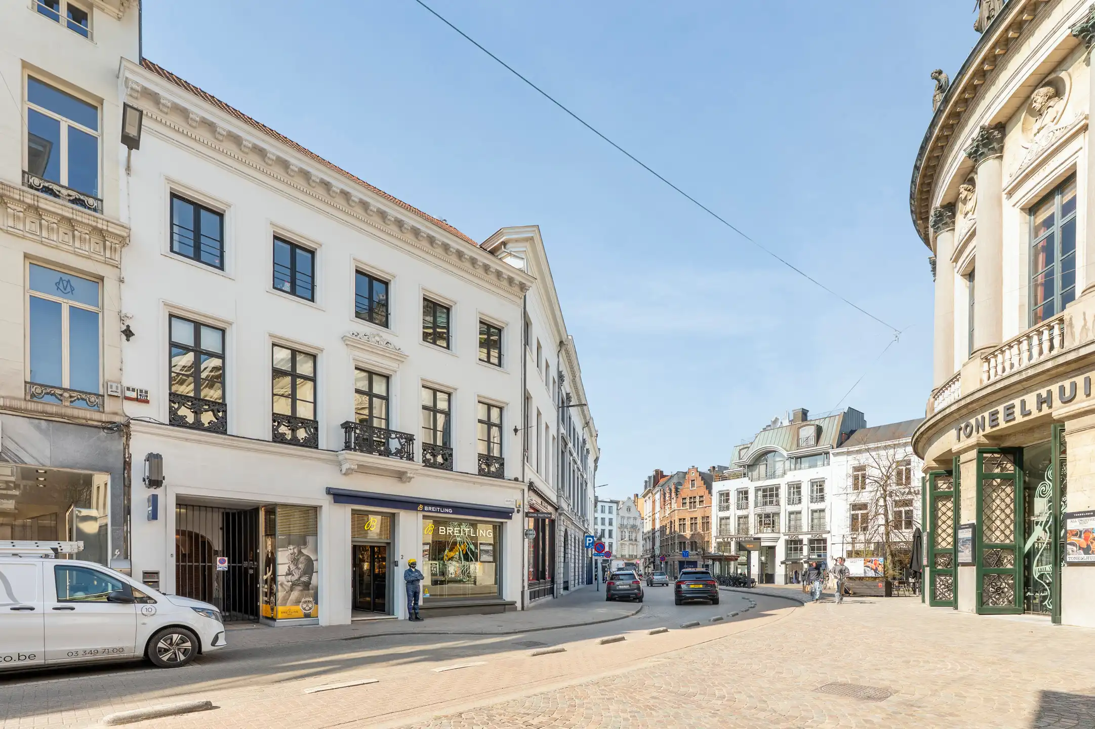 ANTWERPEN THEATER — Opbrengsteigendom op absolute toplocatie foto {{pictureIndex}}
