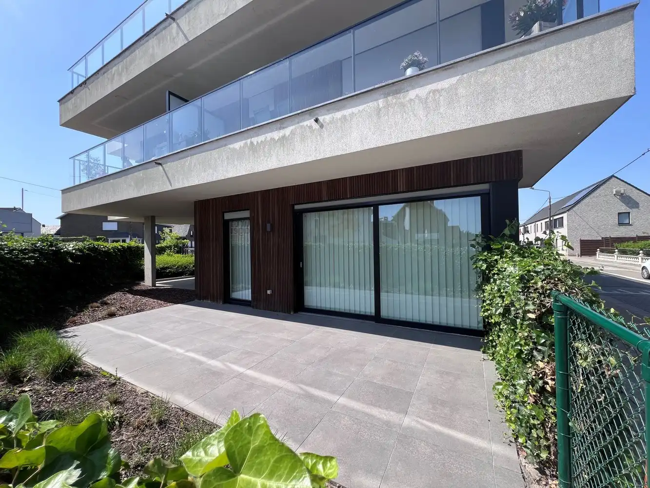 Instapklaar appartement/serviceflat met groot terras en gemeenschappelijke ontmoetingsruimte foto {{pictureIndex}}