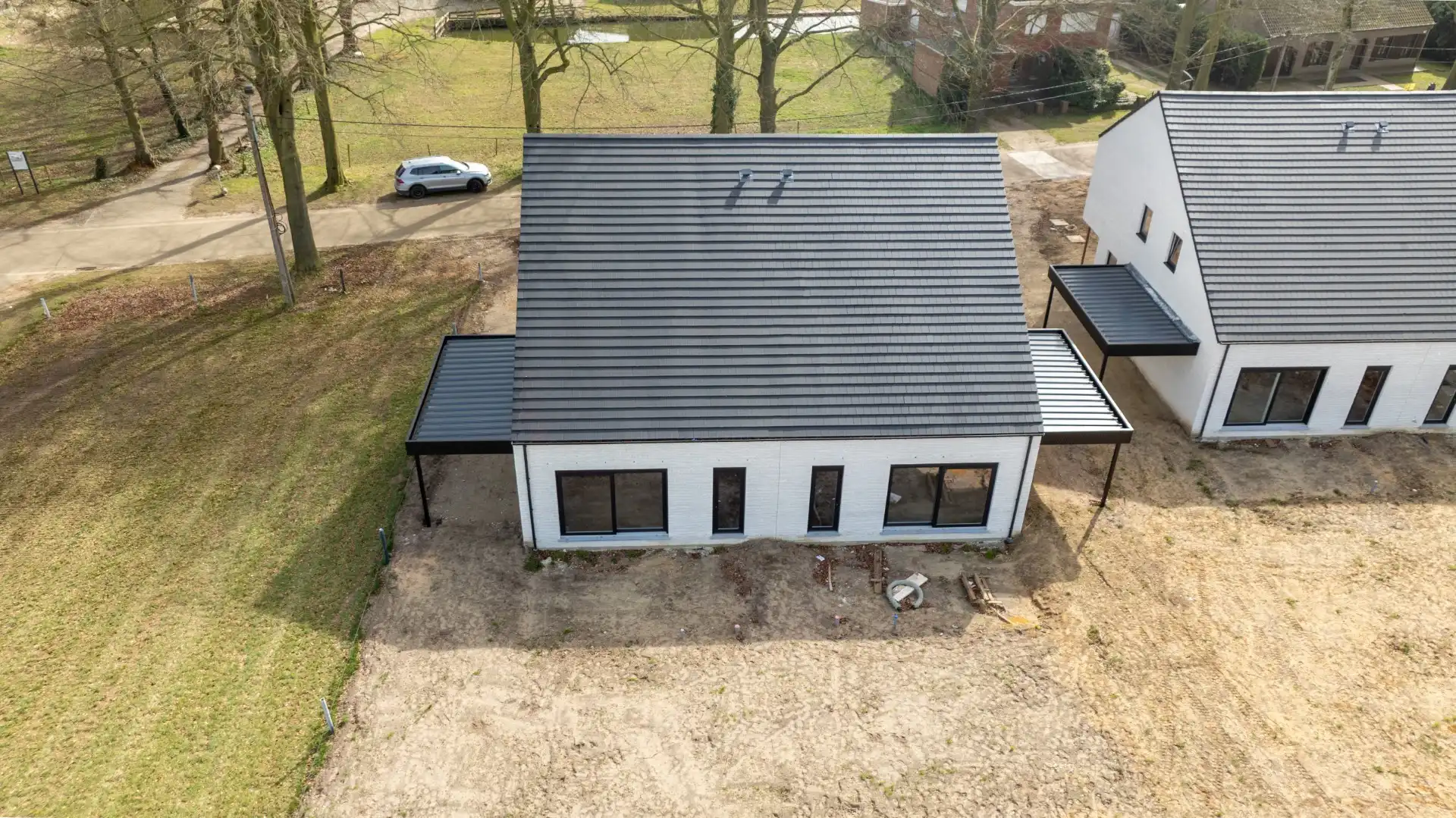 Energiezuinige halfopen bebouwing met ruime tuin foto 7