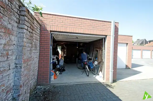 Zonnige stadswoning gelegen in het centrum van Eeklo! foto 13