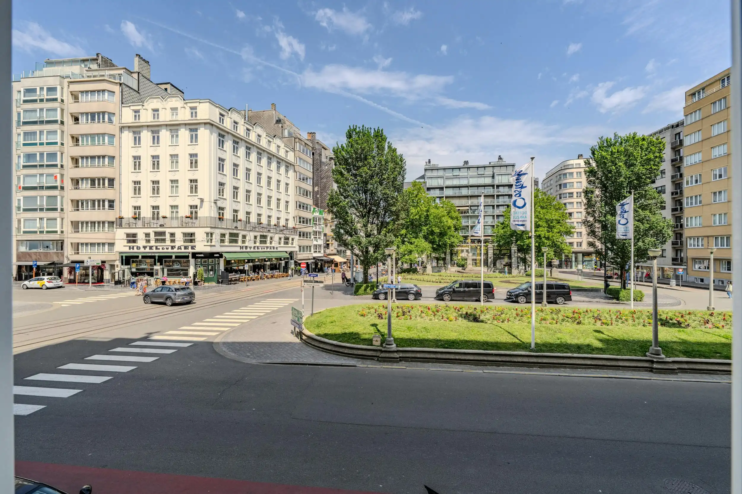 Lichtrijk hoekappartement te centrum Oostende foto 1