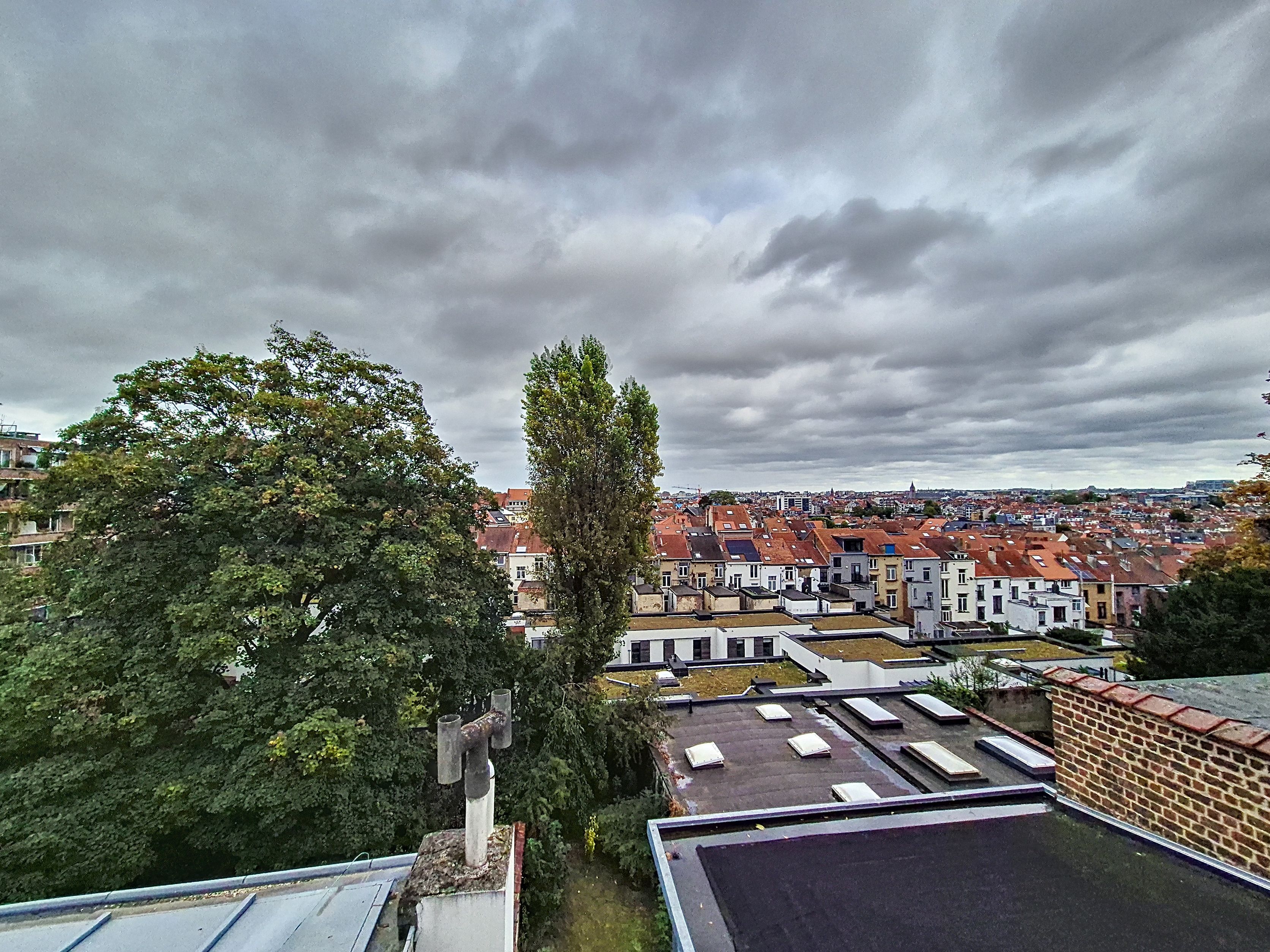 Prachtig Herenhuis in een gegeerde wijk van Elsene foto 14