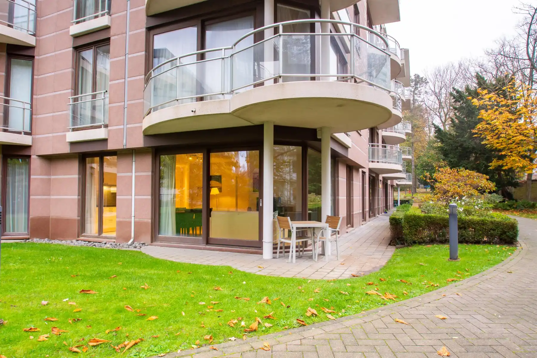 Prachtig gemeubeld app. 1 Kamer + gemeenschappelijke TUIN!!! foto 7