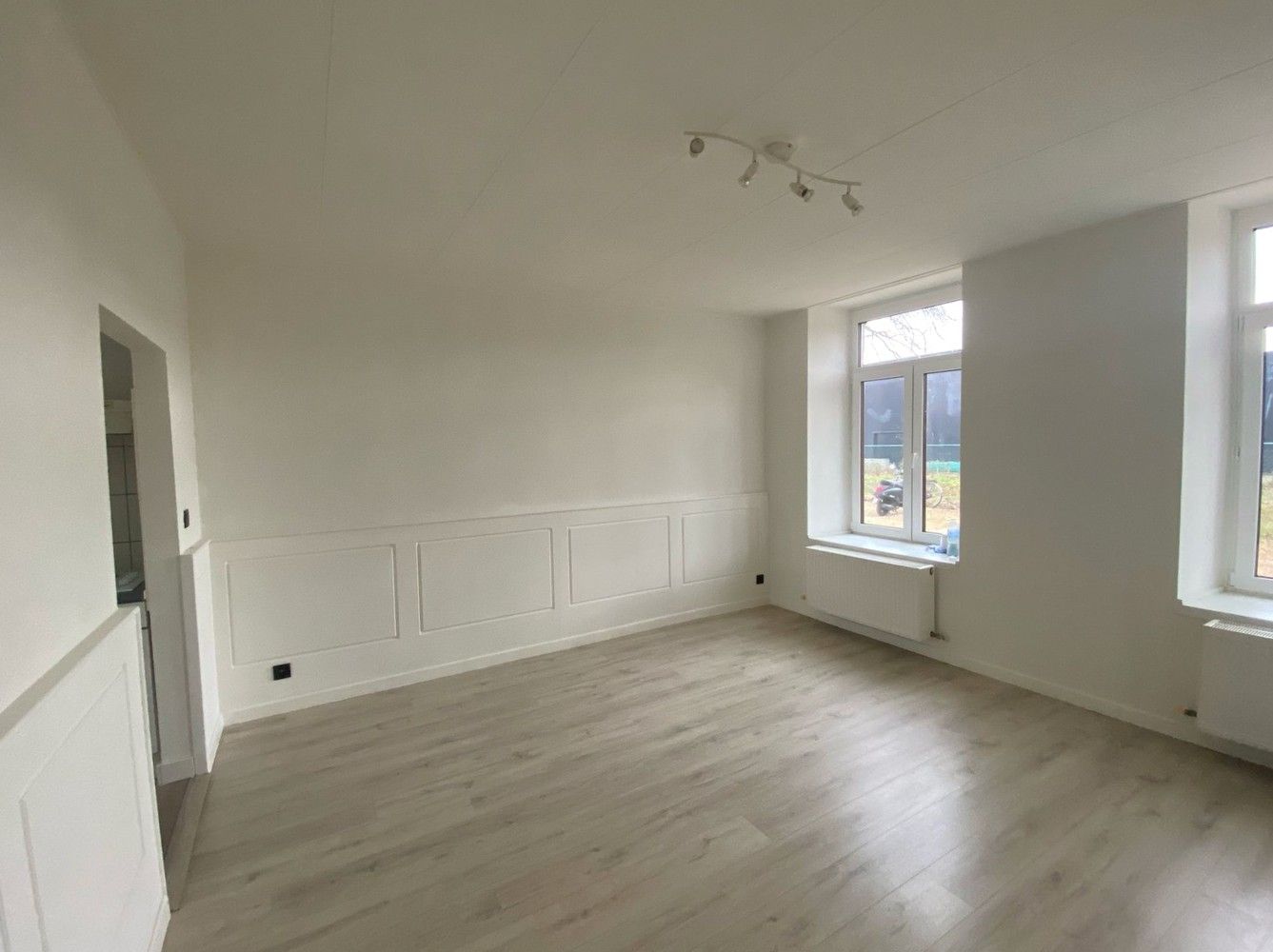 GELIJKVLOERS APPARTEMENT foto 2