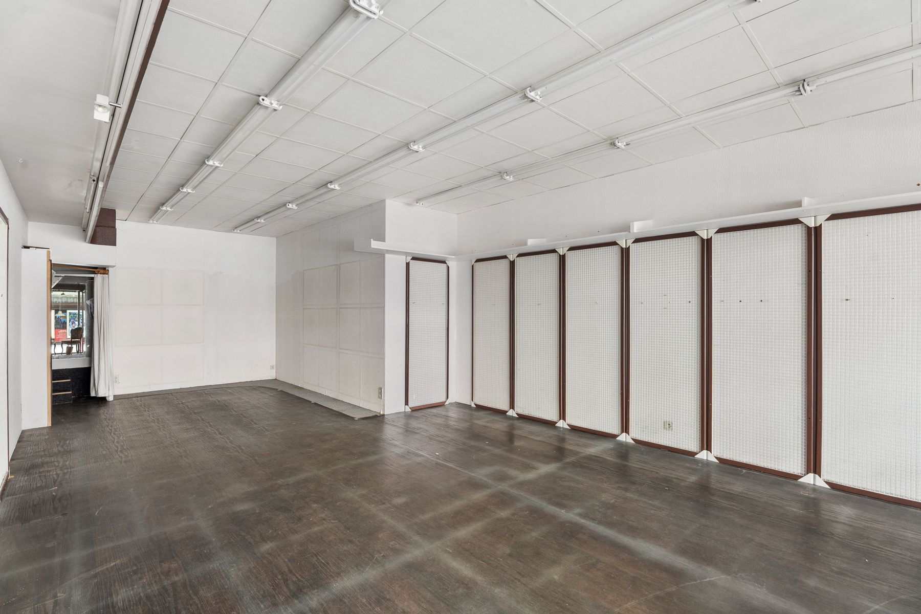 Uniek handelszaak met woonst, tuin en garage in hartje Ronse foto 6