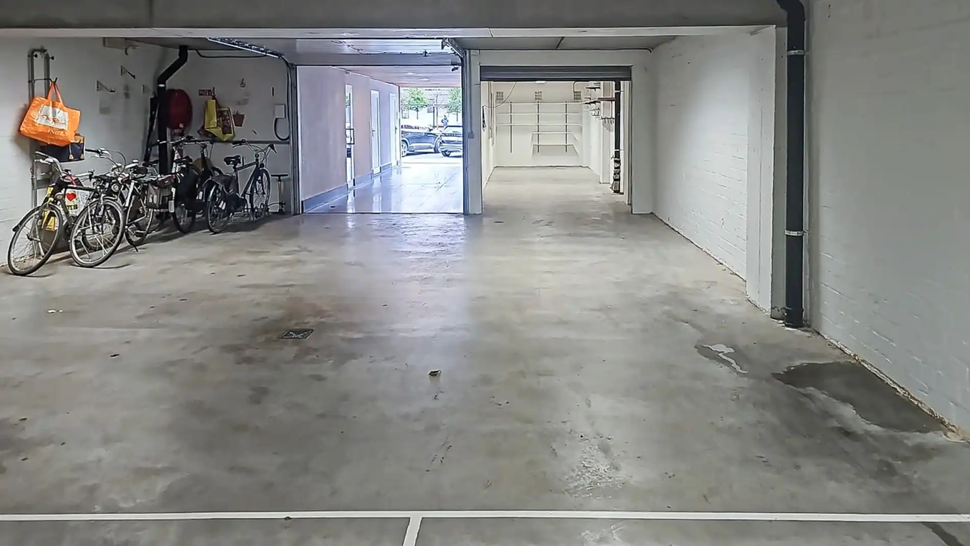 Garagebox te huur Jef Mennekenslaan 18 gelijkvloers foto 8