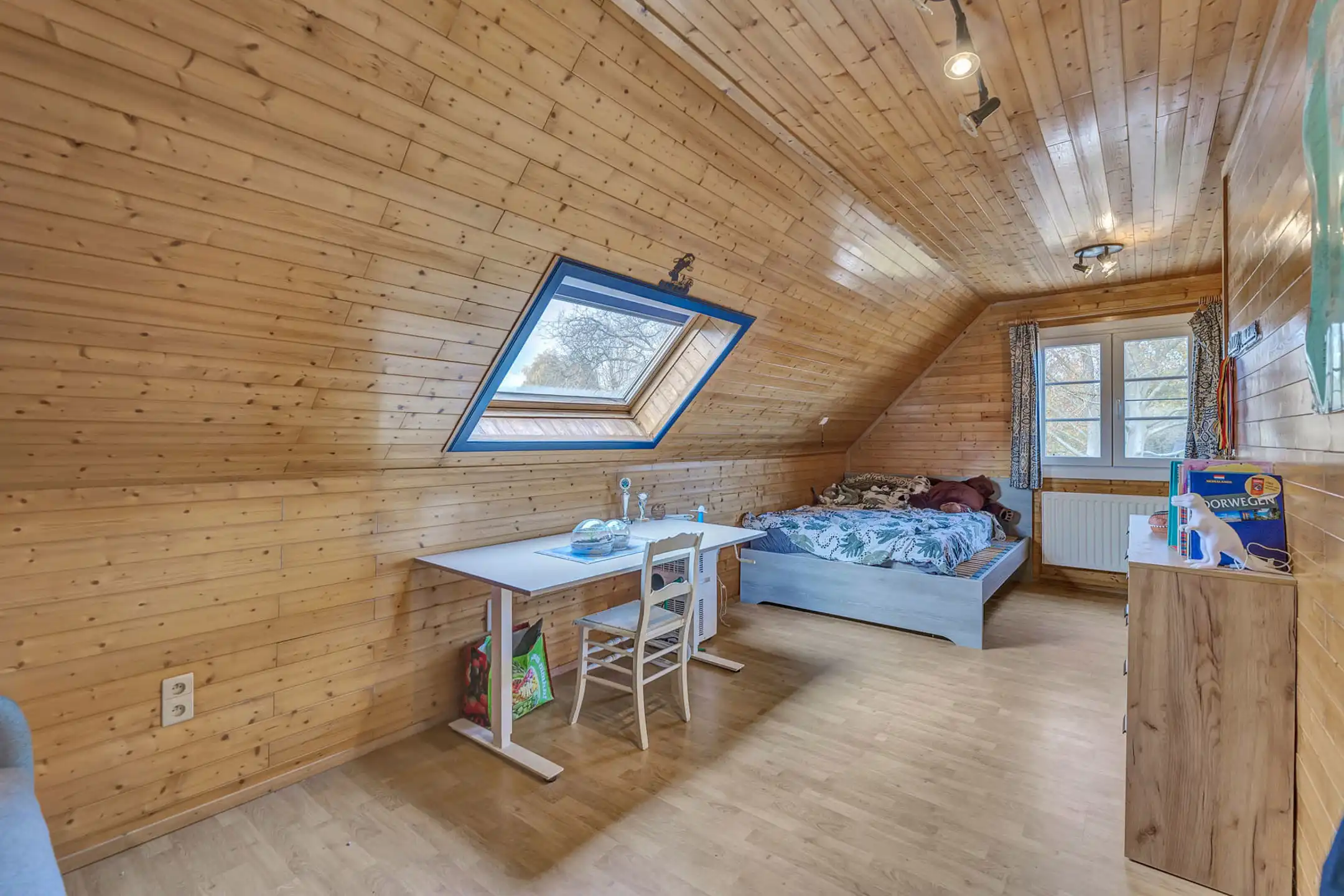 Gezellige woning met ruime tuin foto 23