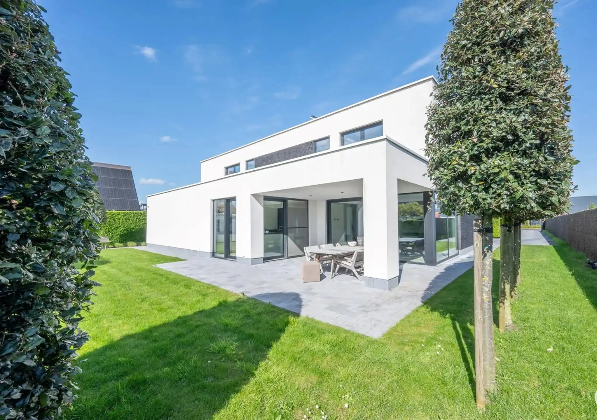 Exclusieve villa met hoogstaande afwerking – Kragendijk foto {{pictureIndex}}
