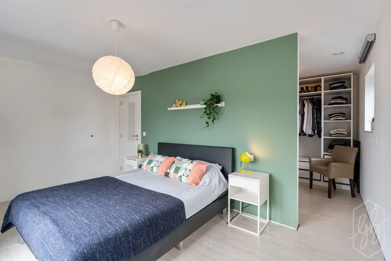 Instapklare BEN woning uit 2019 met zuidgerichte tuin en poolhouse foto 12