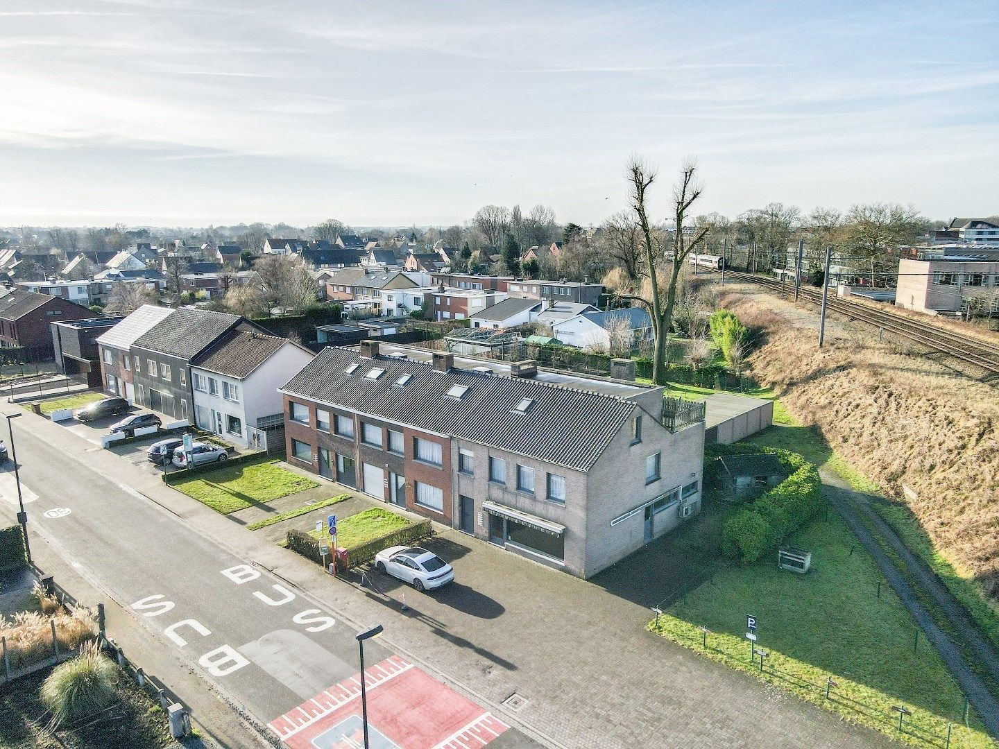 Interessante opportuniteit in het centrum van Torhout! foto {{pictureIndex}}