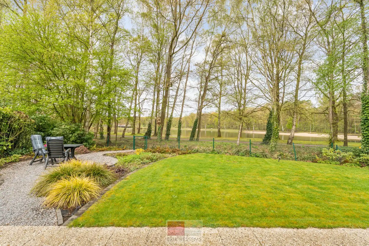 Prachtige, gelijkvloerse vakantiewoning op een toplocatie, vlak bij de grote vijver van de Sonnevijver. foto 25