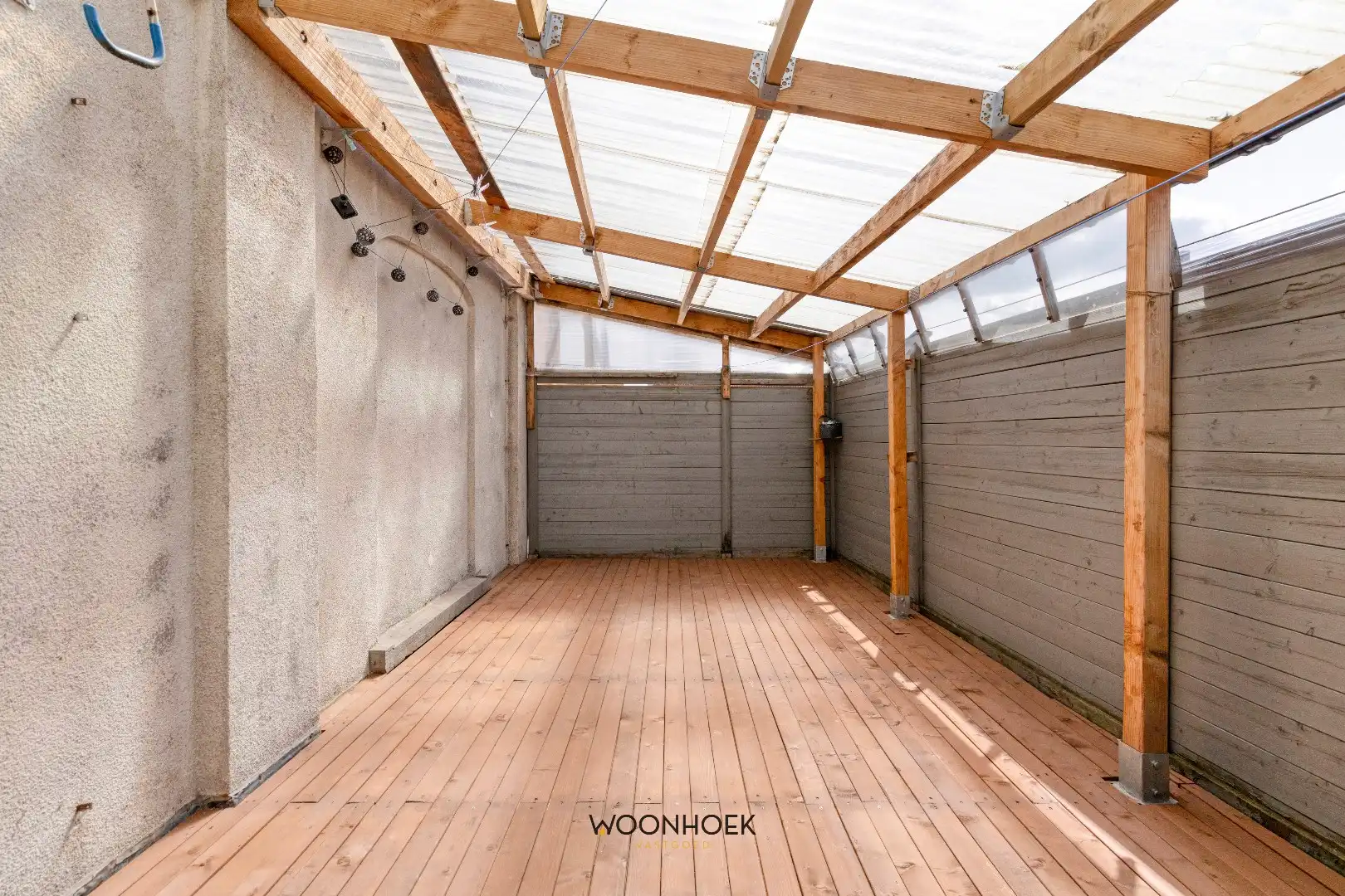 Centraal gelegen woning met 2 badkamers te Zele! foto 13