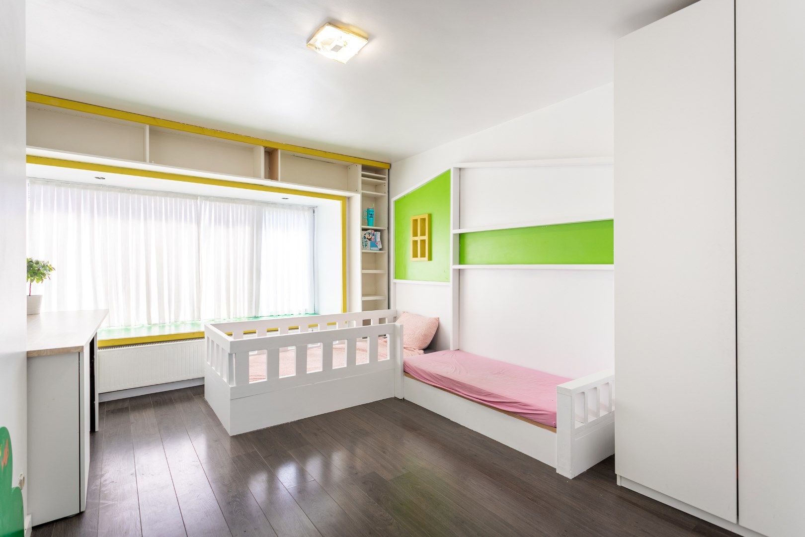 Ruime en energiezuinige (EPC A) woning met 5 slaapkamers, bureau, garage en tuin foto 19