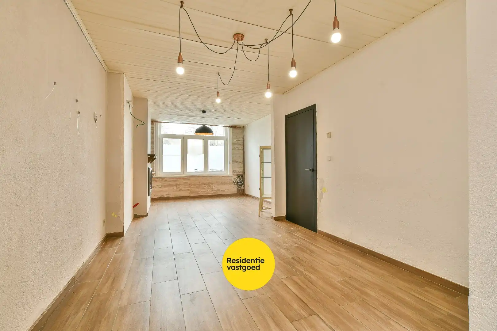 Charmante en verrassend ruime woning met terras in het centrum van Blankenberge! foto 14