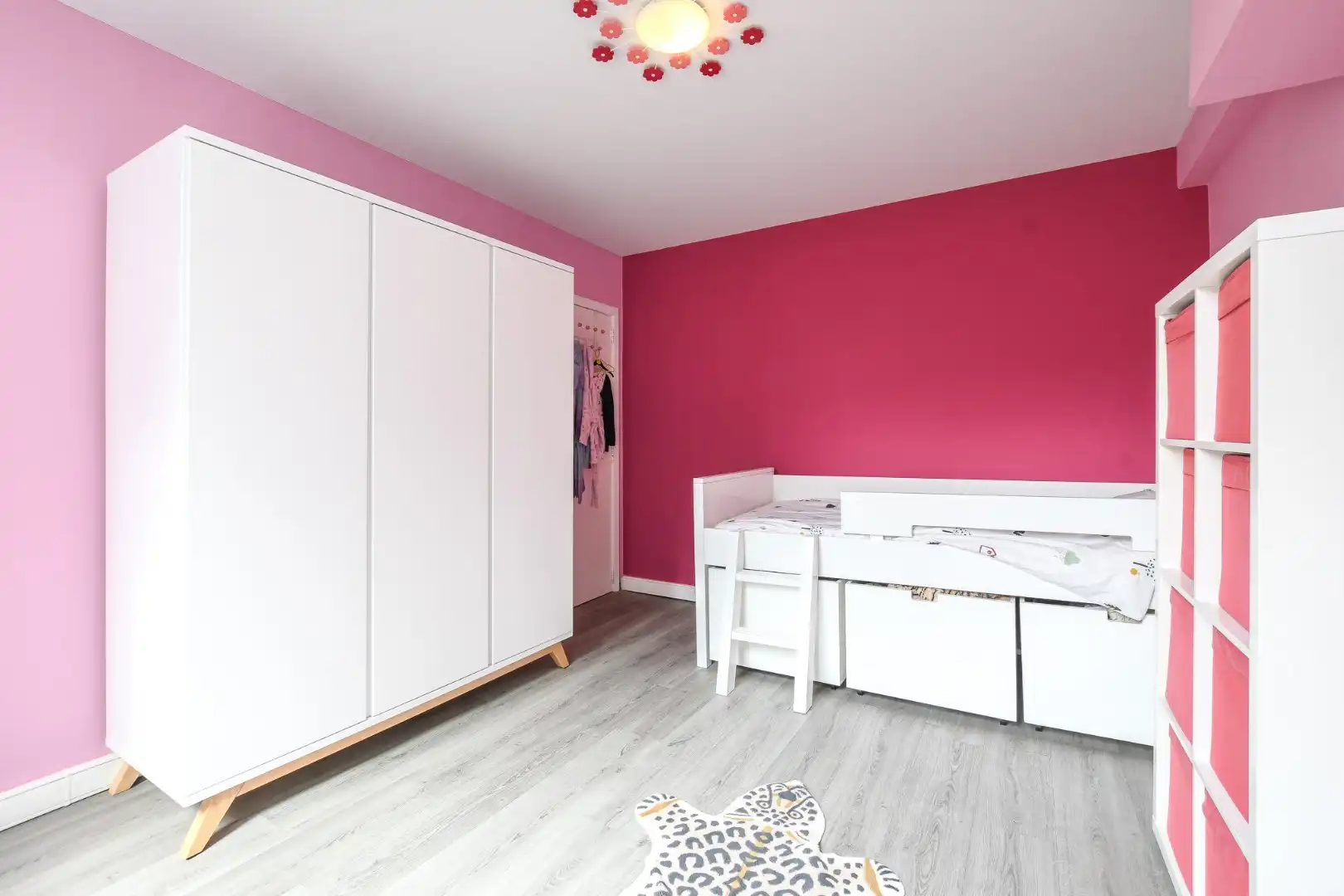 Ruime woning op 50 meter van de zee in Blankenberge foto 22