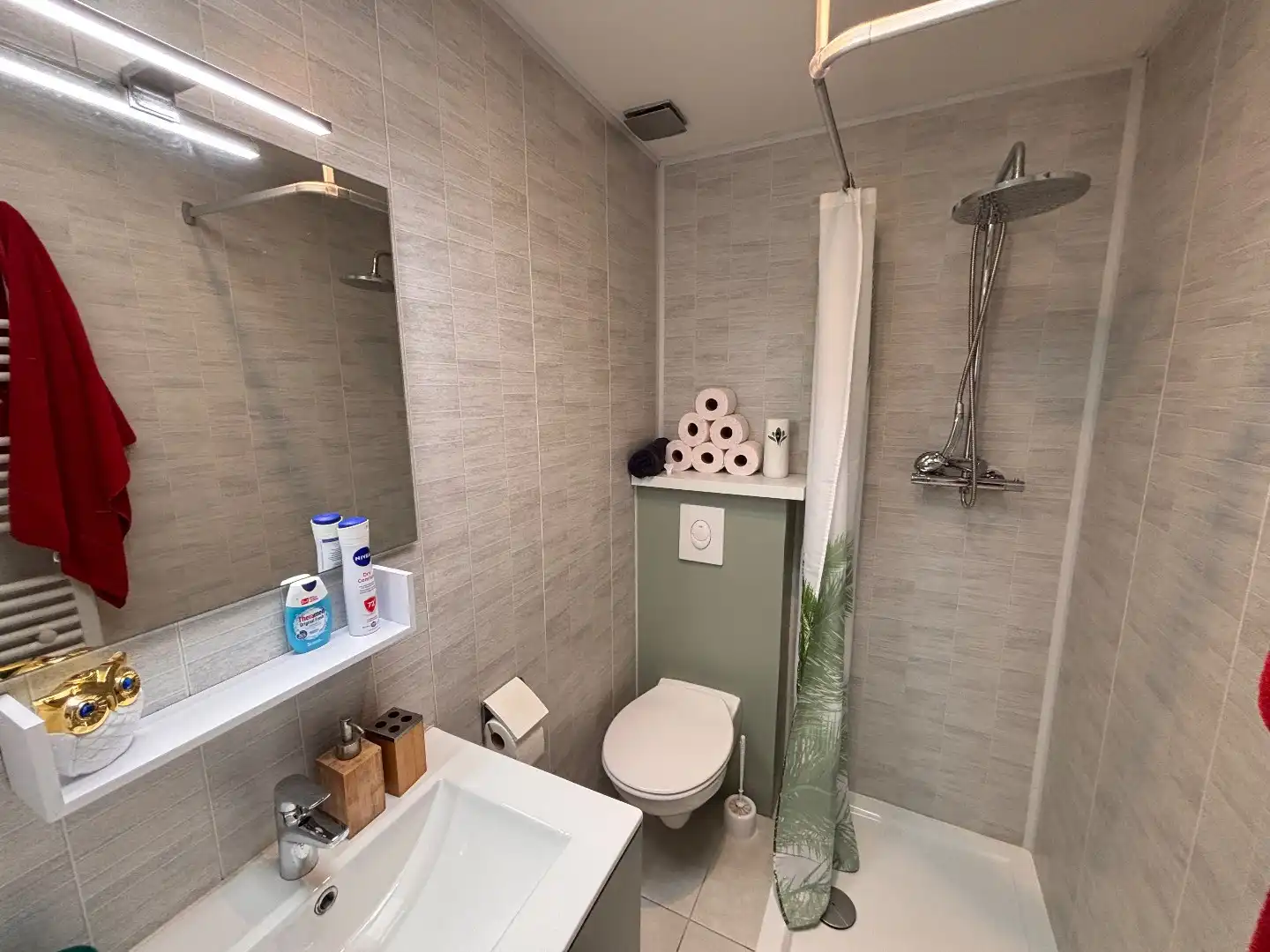 Charmant & Instapklaar: De perfecte starterswoning Harelbeke! foto 14