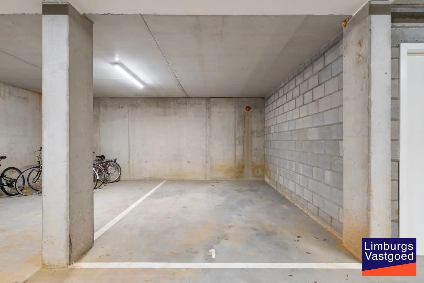 Gelijkvloers appartement (95m²), 2 slpk, ruim terras/tuin, autostaanplaats + kelderberging foto 23