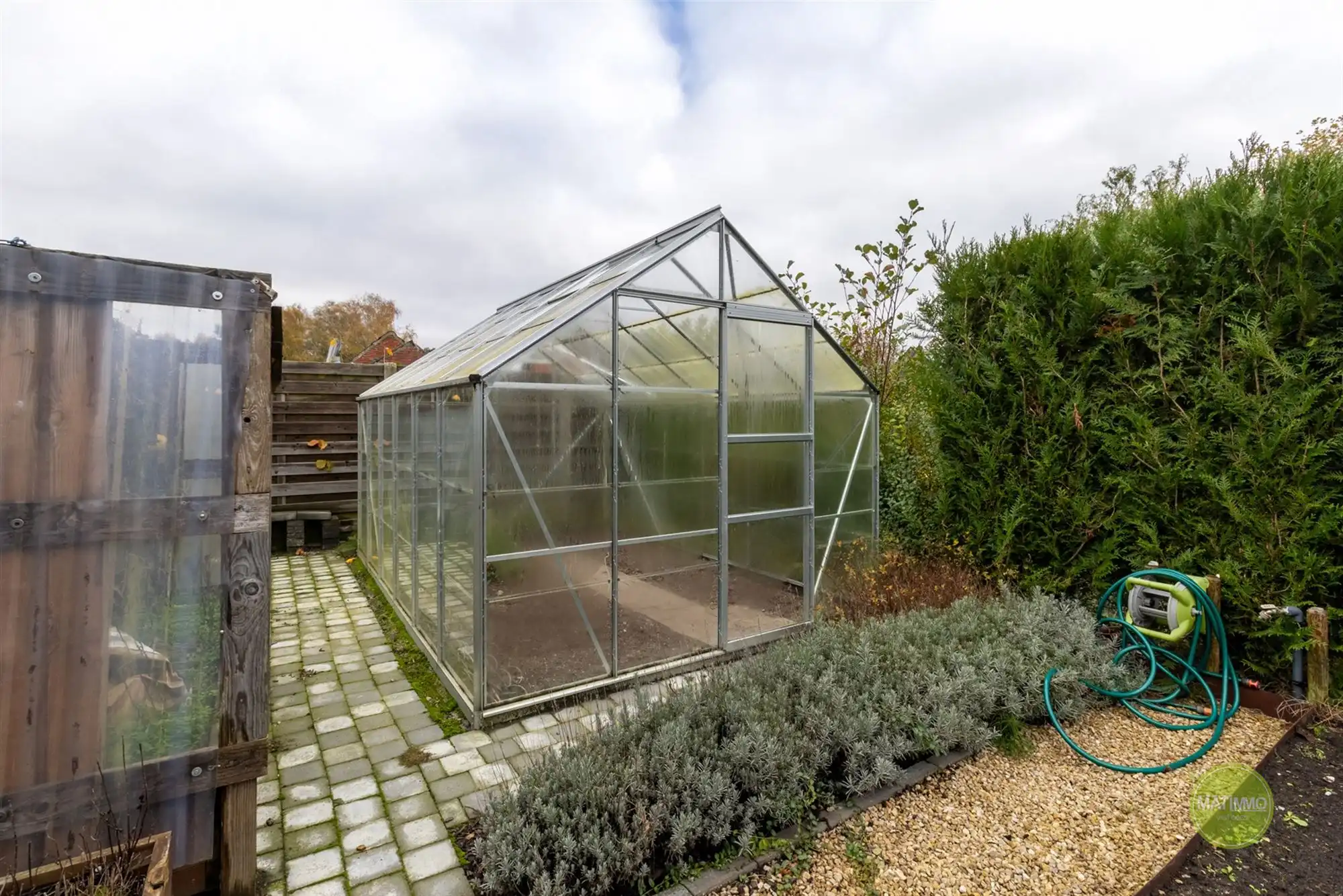 Landelijke woning met 3 slaapkamers en prachtige tuin  foto 33