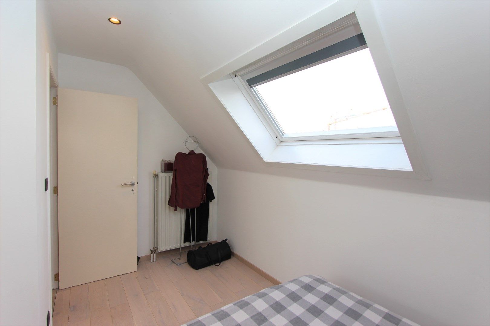 GERENOVEERD DAKAPPARTEMENT MET MOGELIJKHEID TOT GARAGE foto 10