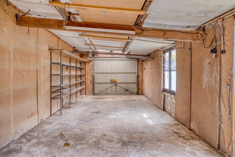 Landelijk gelegen te renoveren woning TE KOOP in Dentergem! foto 29