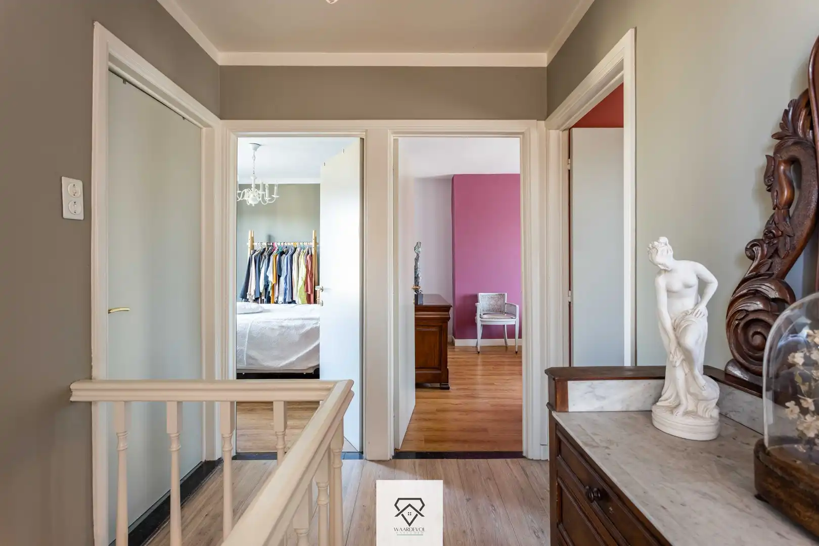 Gezinswoning met tuin en veel potentieel in het gegeerde Oostakker foto 18