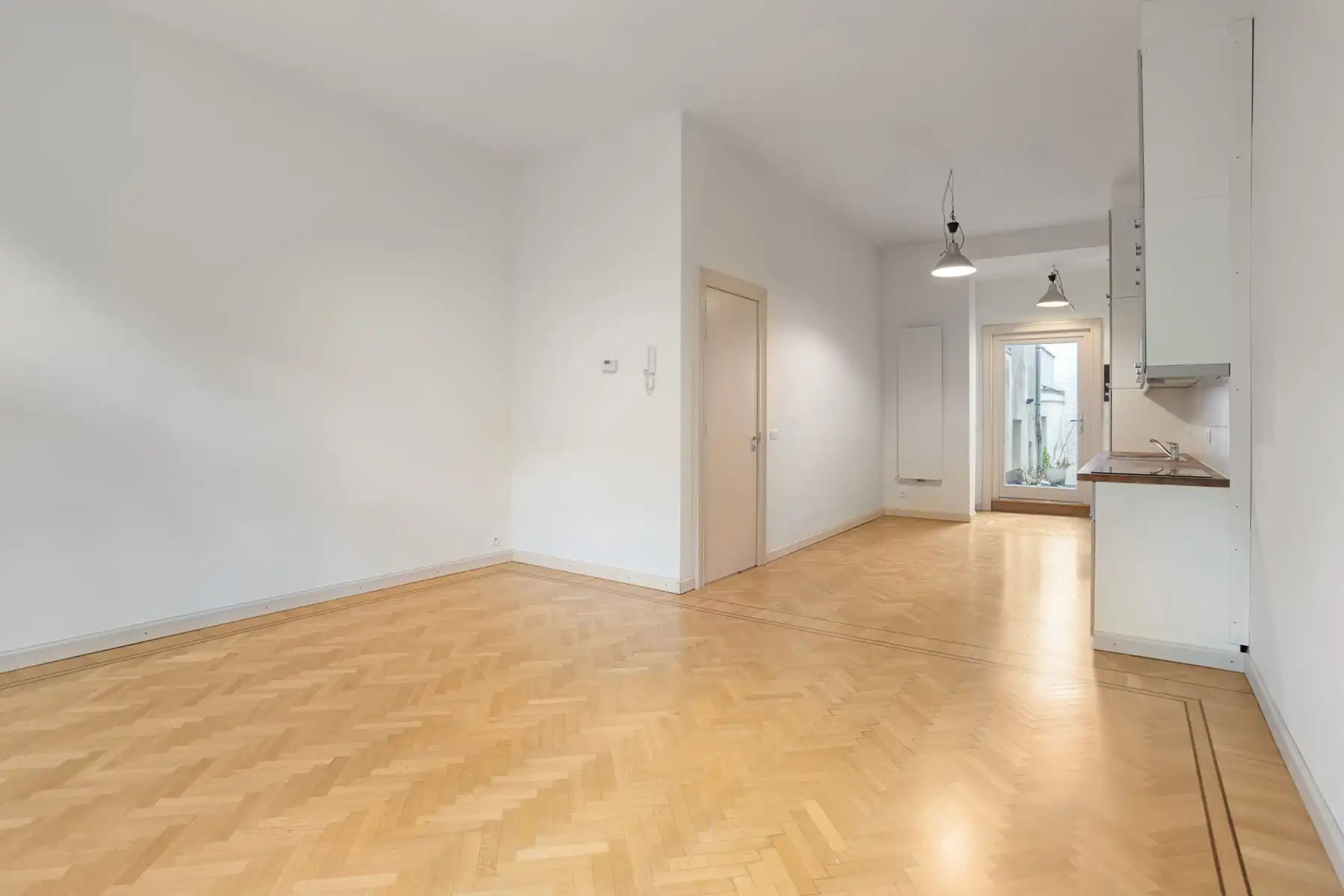 Instapklaar appartement op gegeerde locatie nabij het KMSKA. foto 4