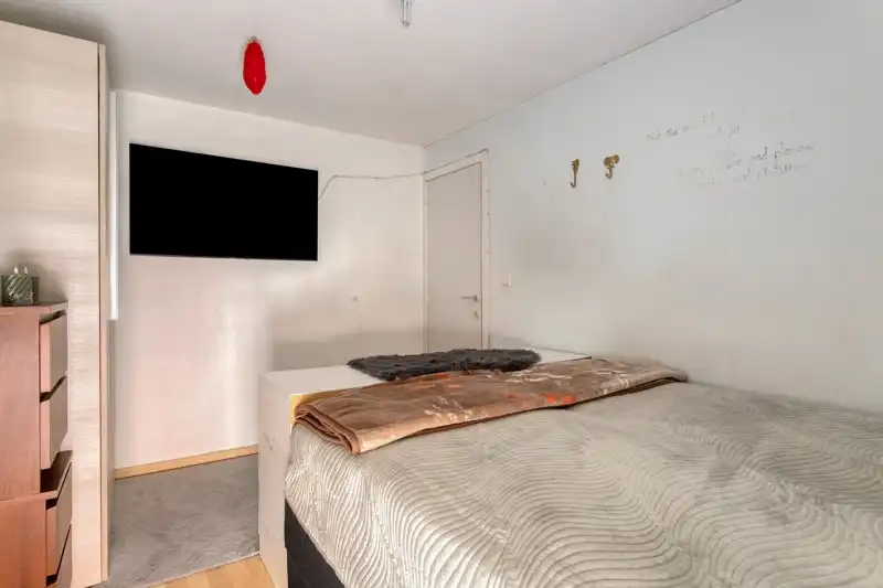 Gezellige rijwoning met 3 slaapkamers TE KOOP in Waregem! foto 10