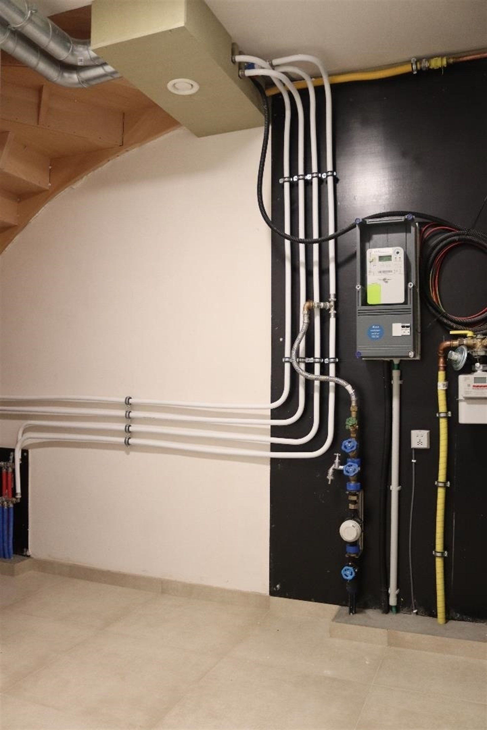 Ruime energiezuinige nieuwbouw woning op gunstige ligging. foto 10