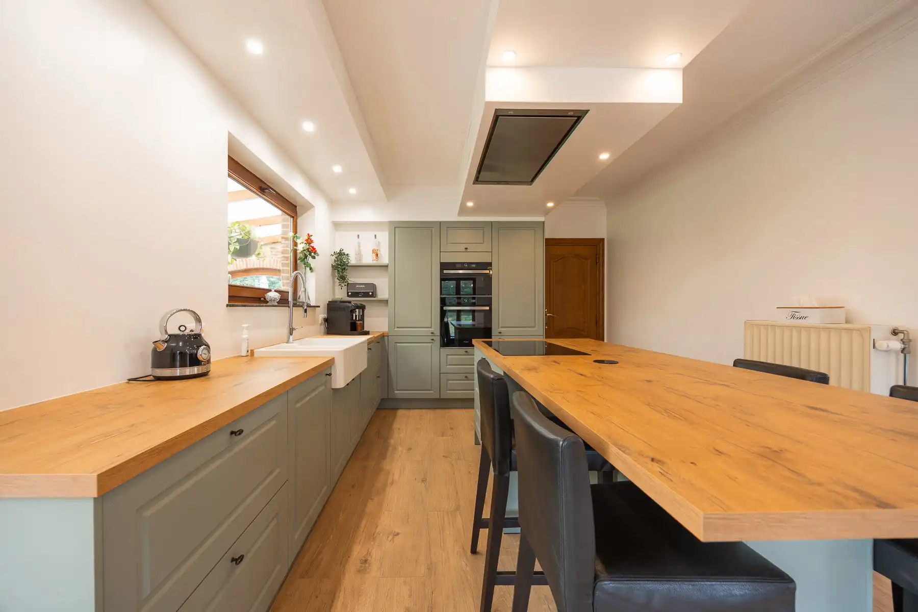 Karaktervolle kangoeroewoning met ruim perceel op toplocatie foto 8