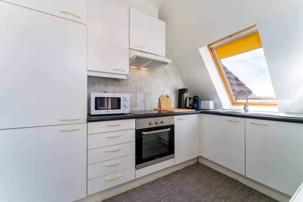 Zonnig appartement met 3 slaapkamers nabij het centrum foto 10