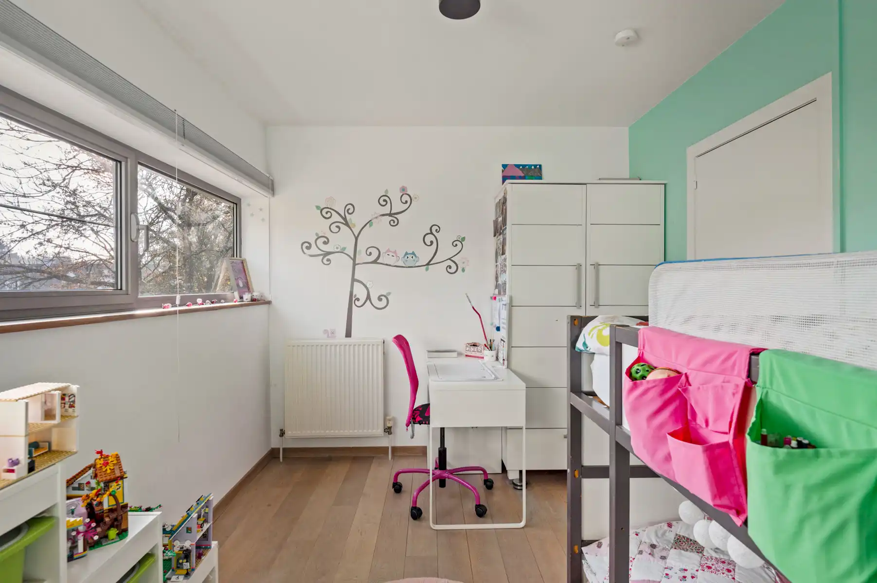 Moderne villa in een doodlopende straat vlakbij het centrum foto 21