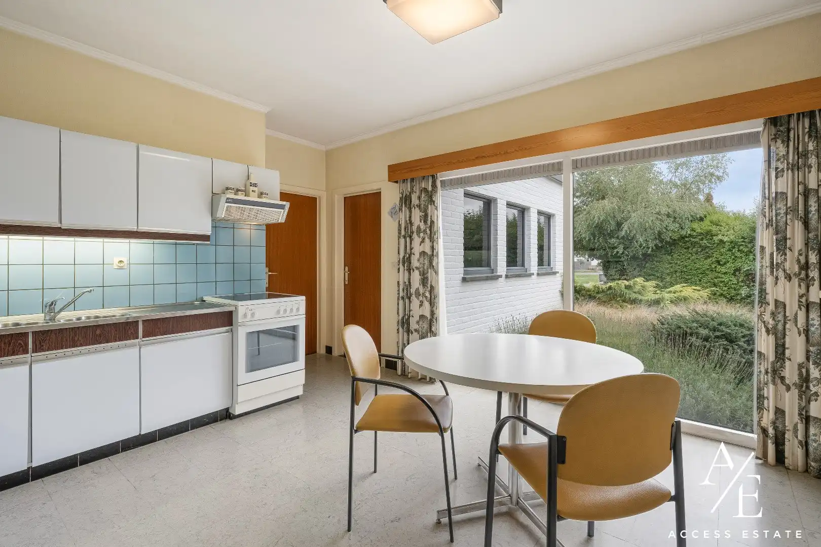 EVERGEM - Charmante bungalow met renovatiepotentieel en zonnige tuin foto 9