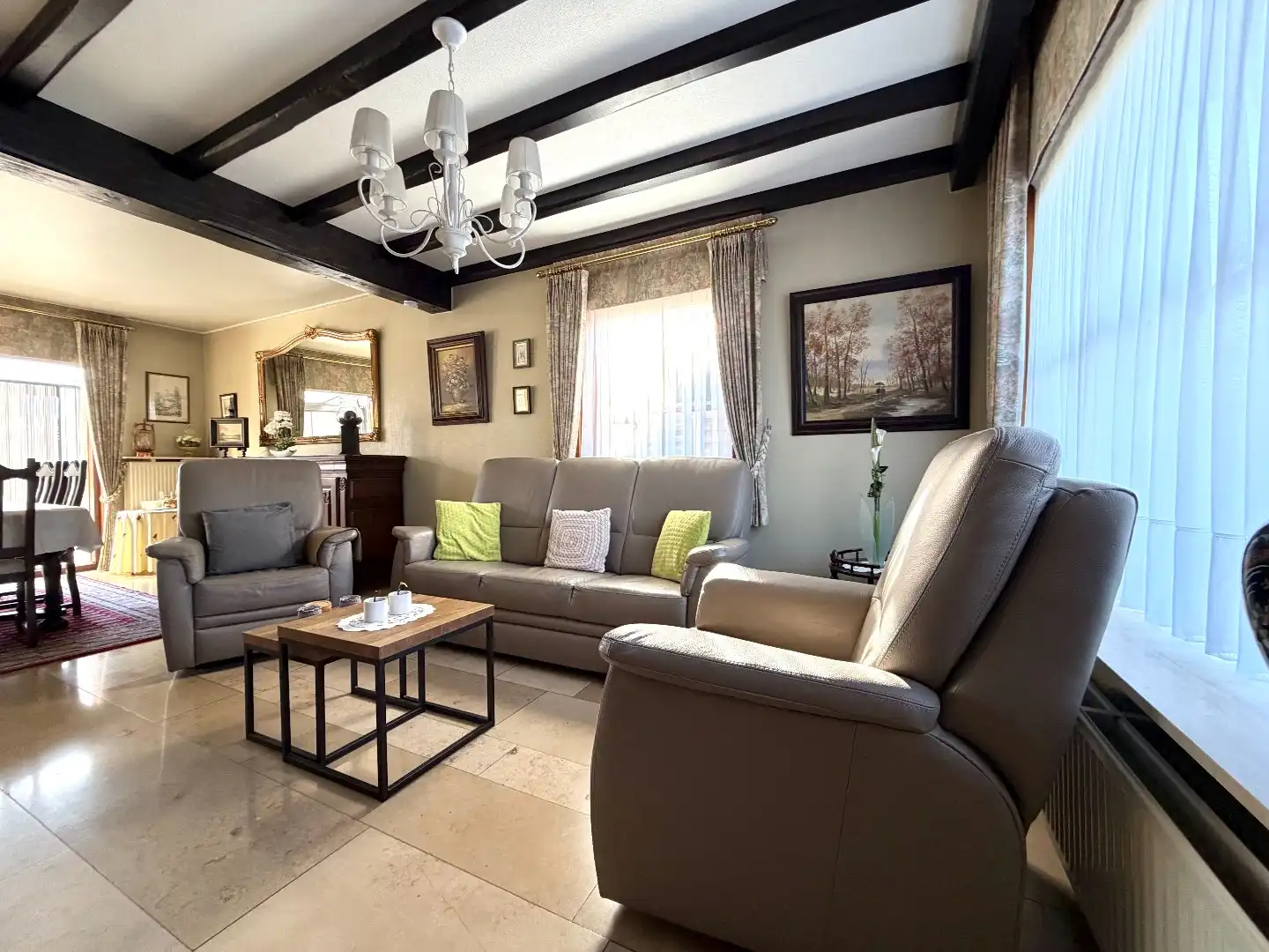 Te koop – Instapklare halfopen bebouwing in Harelbeke foto 4