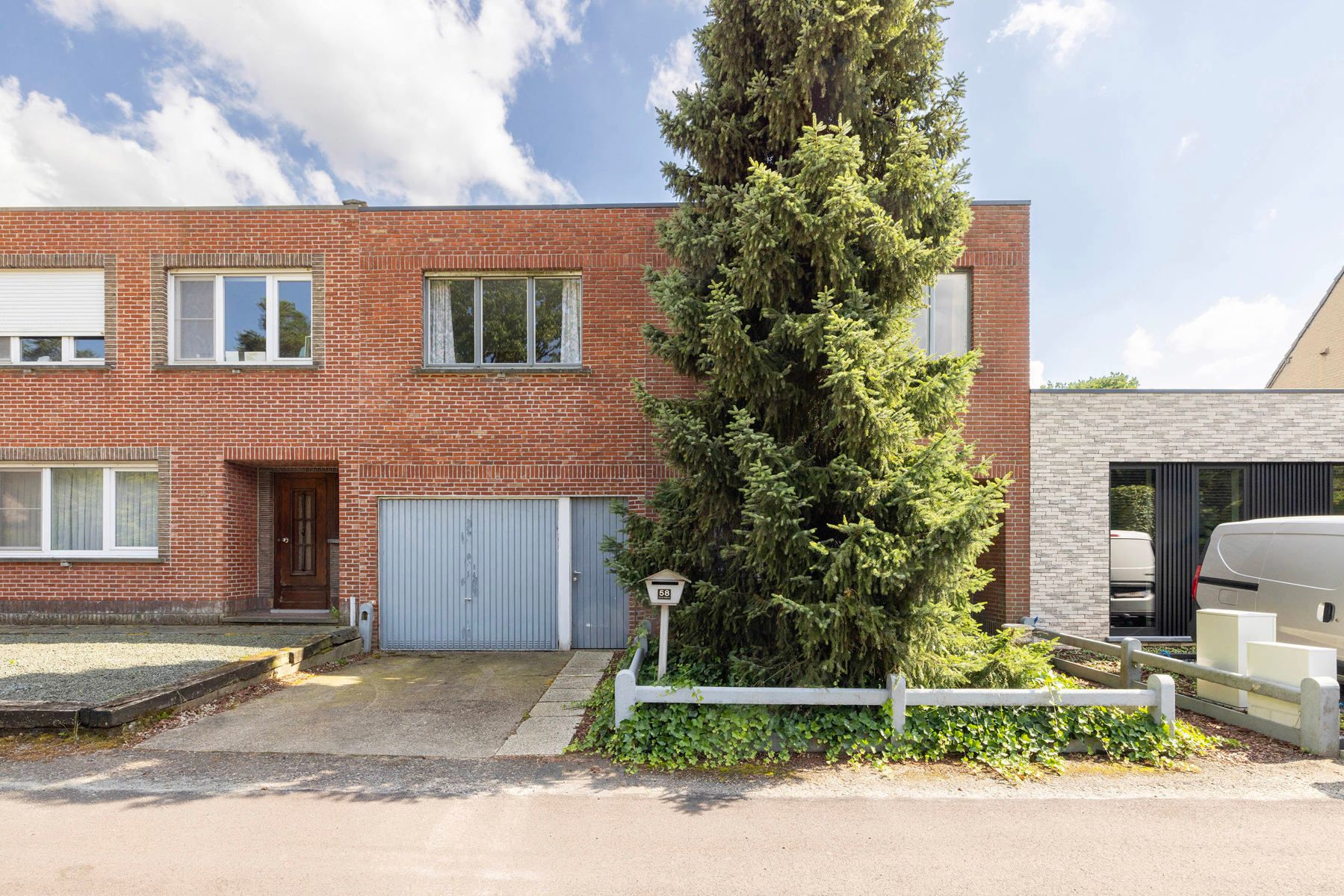 Te renoveren woning met o.a. 3 slpks op een perceel van 540m² foto 3