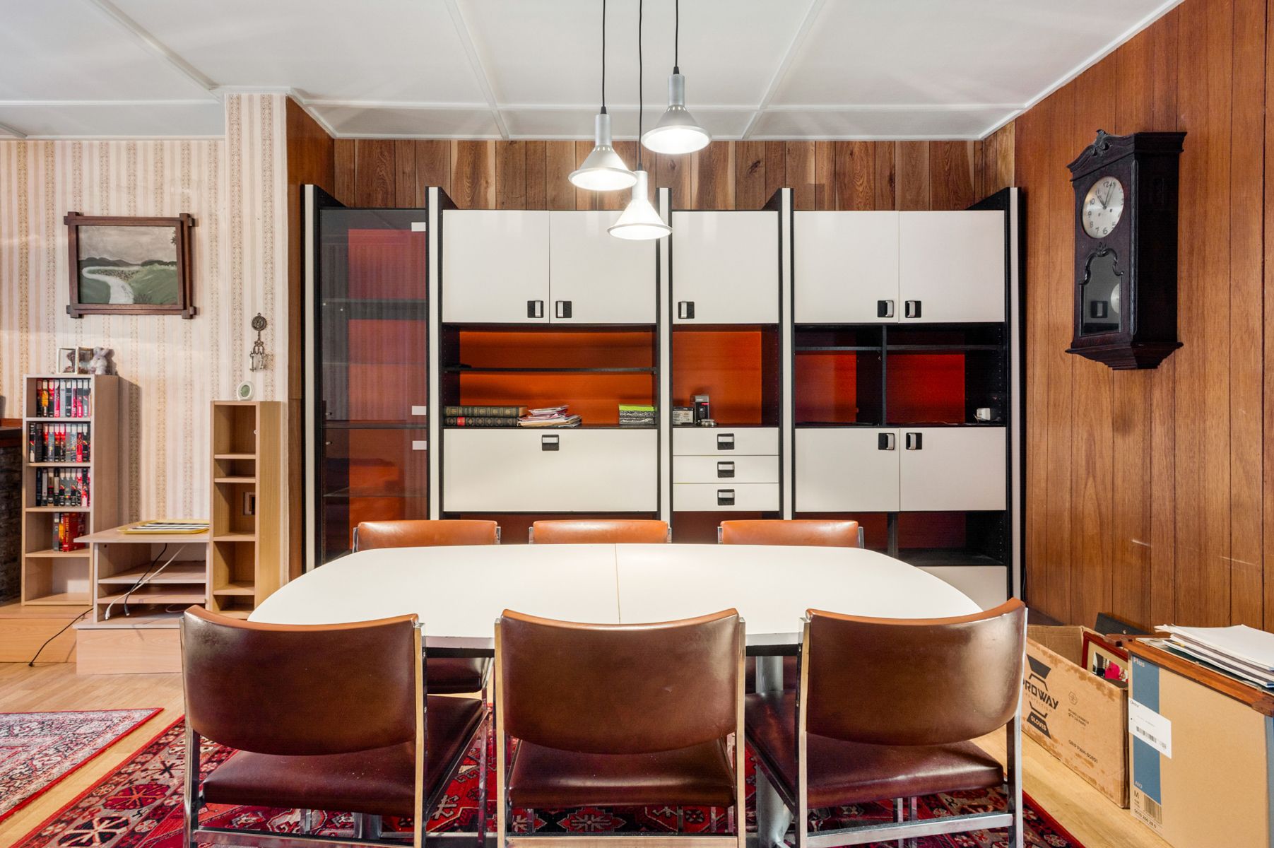 Verrassend ruime woning met koer foto 8
