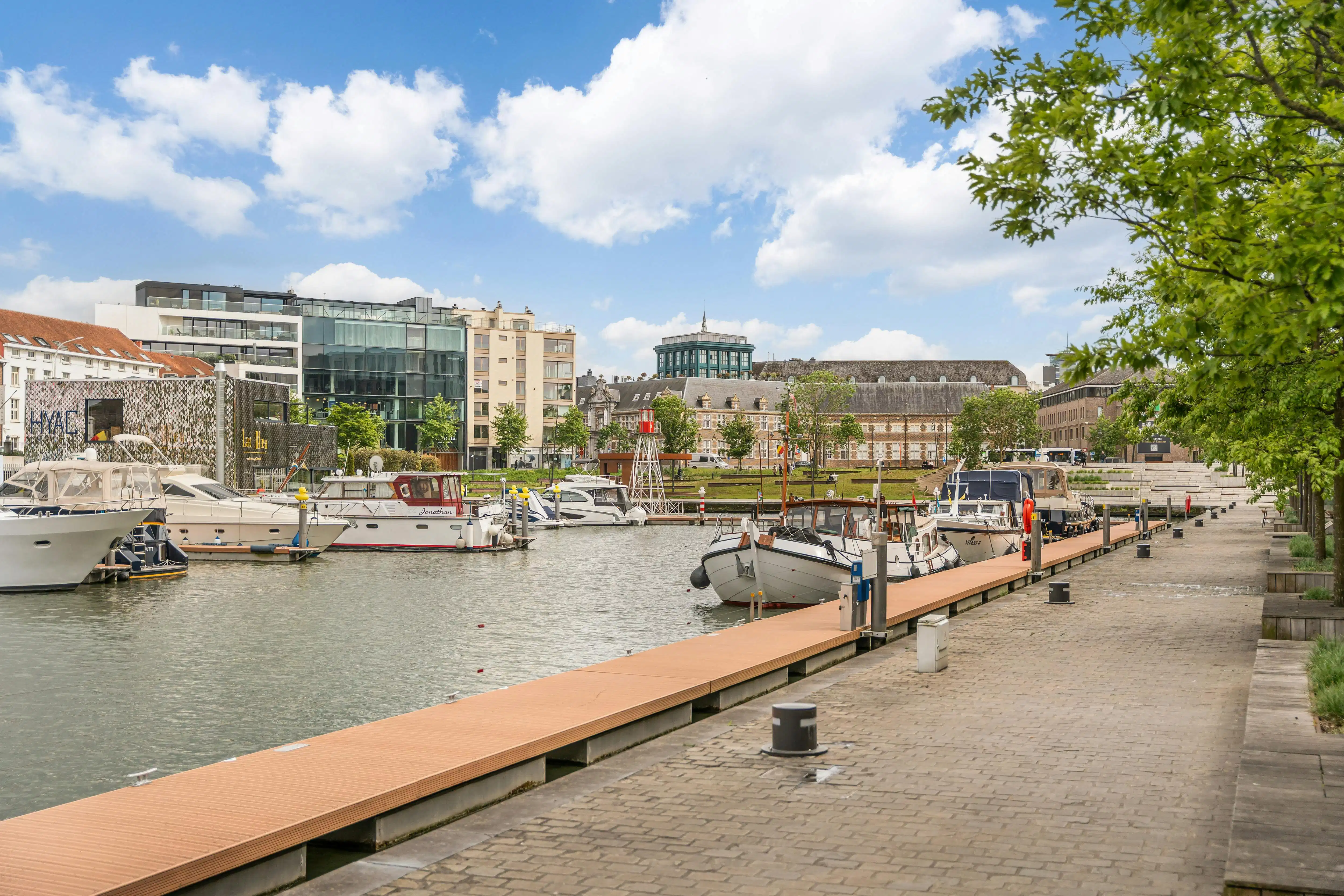  Exclusief hoekappartement aan het water met ruim zonneterras foto 34