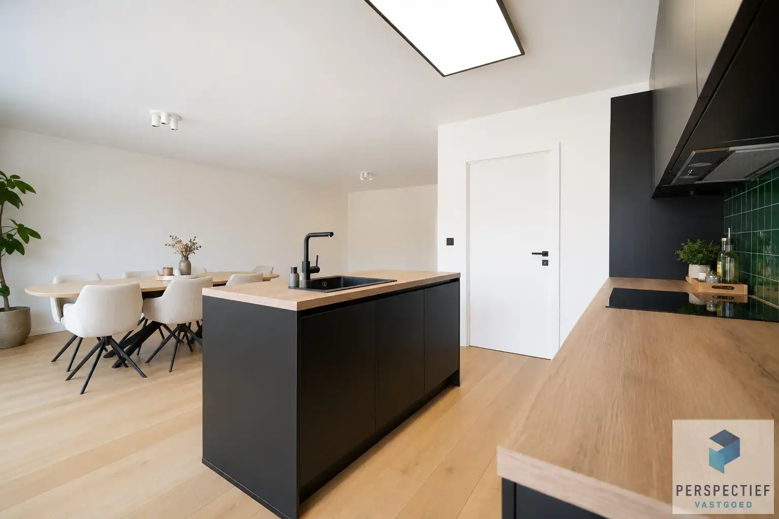 Groot appartement 128m² met 3 slaapkamers en GROOT terras - (A LABEL) foto 2