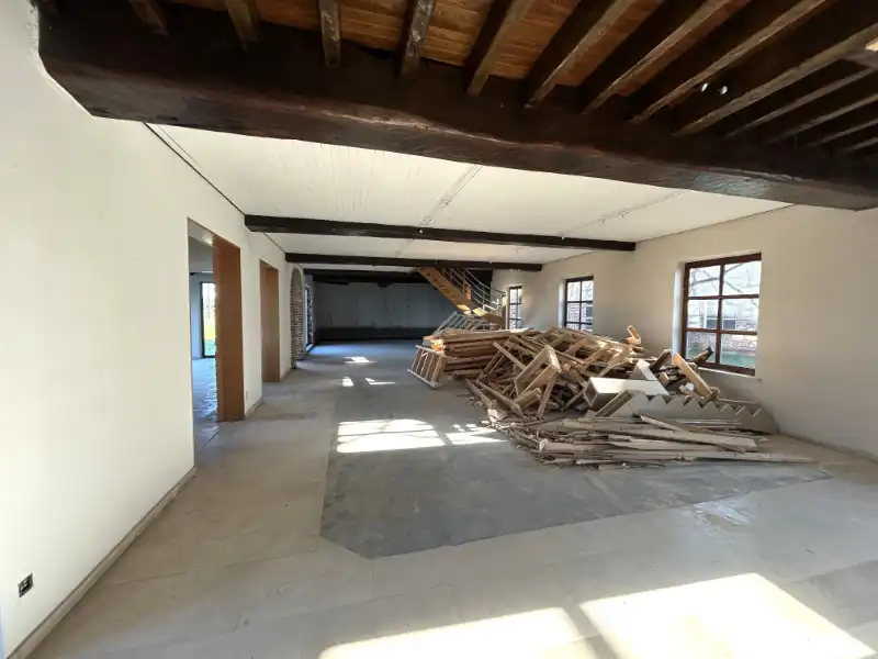 Uitstekend gelegen toonzaal met kantoor (832 m²) – langs N60 Oudenaarde-Gent foto 9